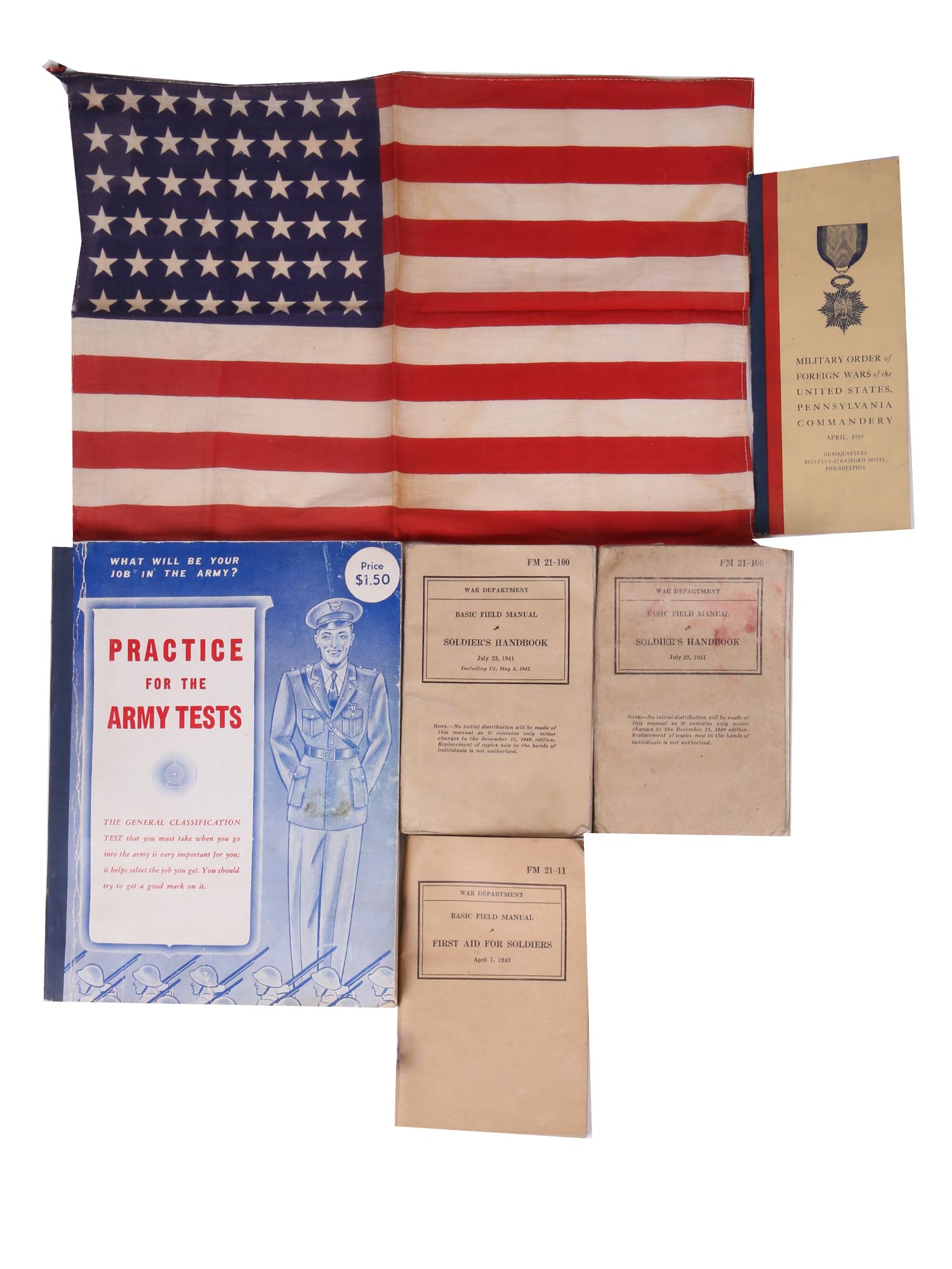 AMERICAN VINTAGE MILITARY WWII HANDBOOKS AND FLAG PIC-1